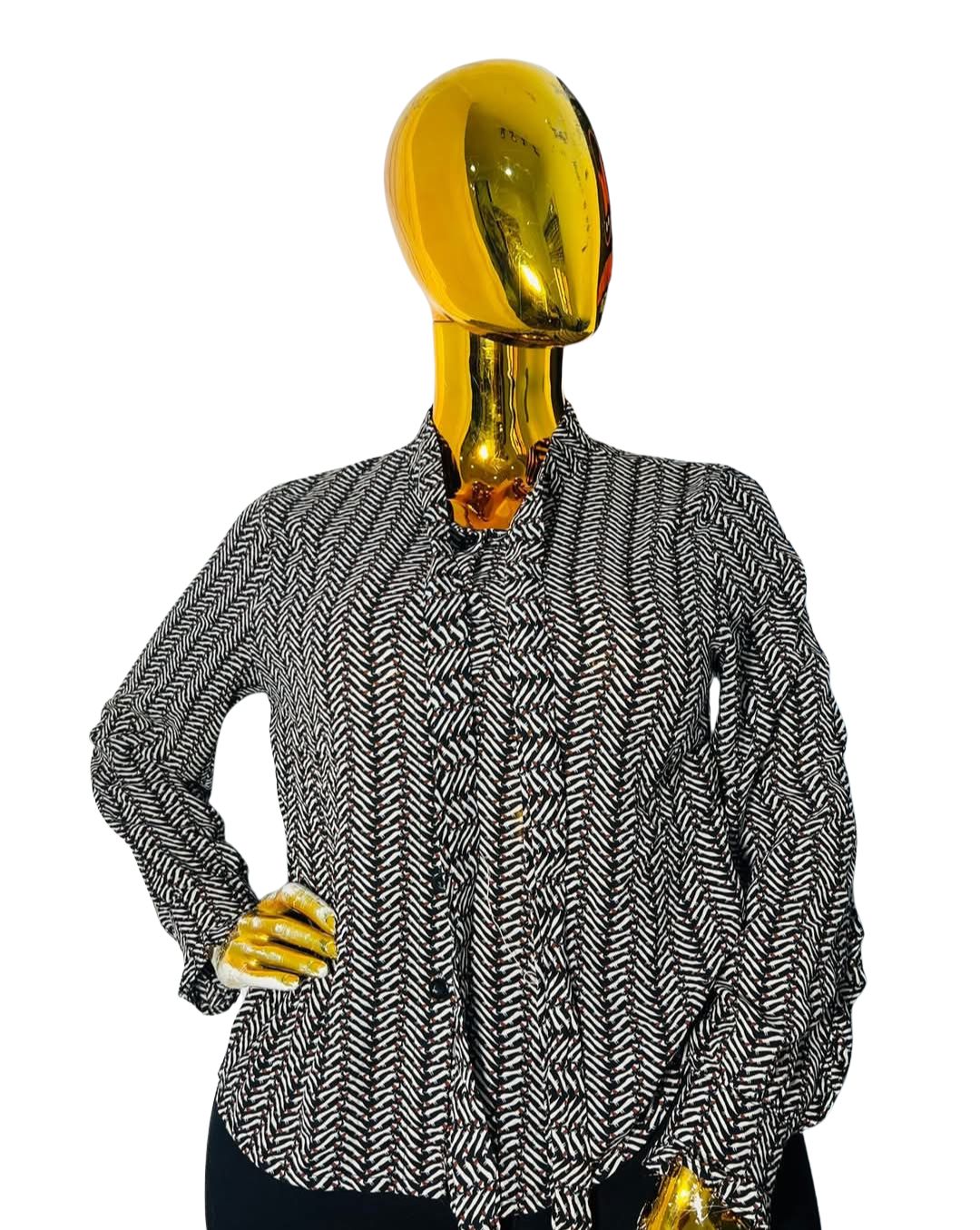 MonoEdge™ black and white herringbone print long sleeve button-up shirt with structured collar, fits bust 42–44 inches